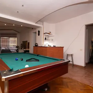 Shared Retro Vintage Luxury Guest house